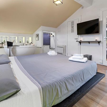 Ukiyo Suites And Rooms Кальяри Экстерьер фото