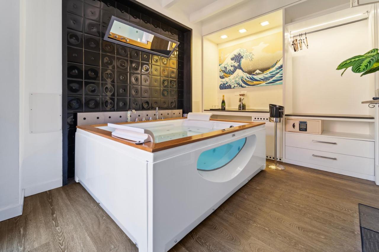 Ukiyo Suites And Rooms Кальяри Экстерьер фото